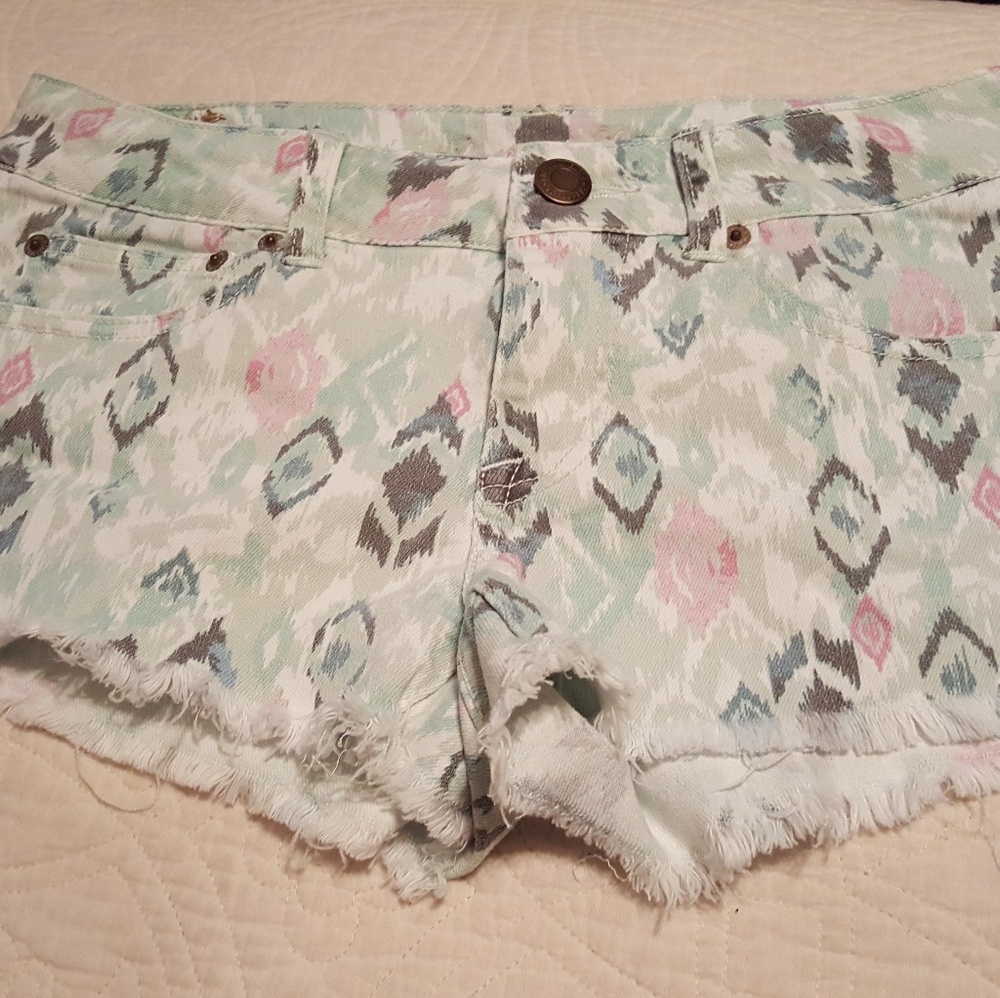 6" shorts